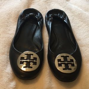 Tony Burch leather flats